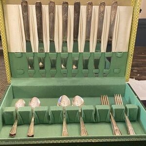 Lennox sliver plate Elegant 8 piece Cutlery Set